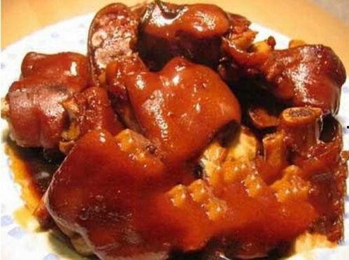 刘大瓜吃腌制猪蹄,美味传承家常味